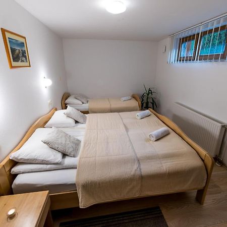 Zimzeleni Apartments ซเร็ตเช ภายนอก รูปภาพ
