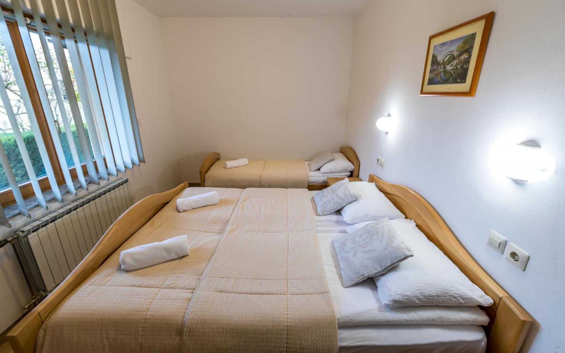 Zimzeleni Apartments ซเร็ตเช ภายนอก รูปภาพ