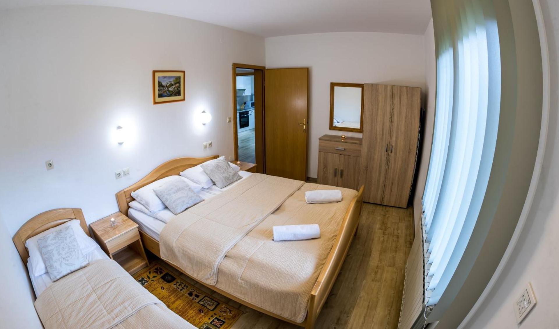 Zimzeleni Apartments ซเร็ตเช ภายนอก รูปภาพ