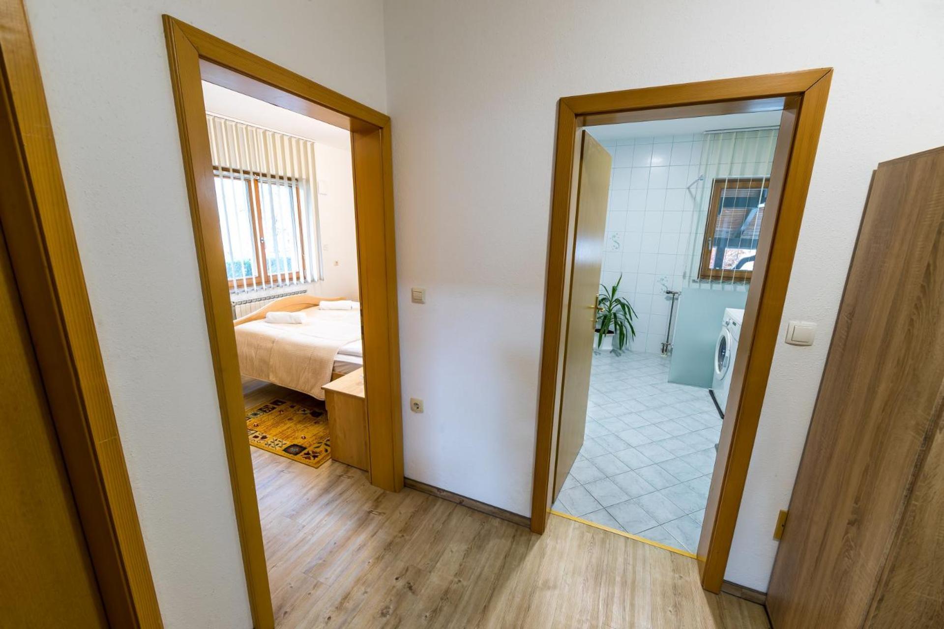 Zimzeleni Apartments ซเร็ตเช ภายนอก รูปภาพ